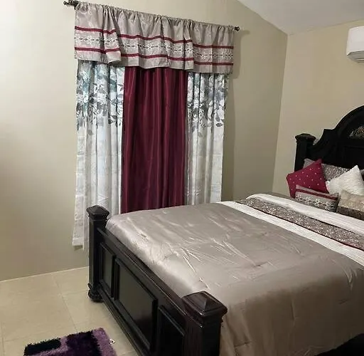 Cheerful One-bedroom 1bath, Wifi, Air Conditioning Montego Bay